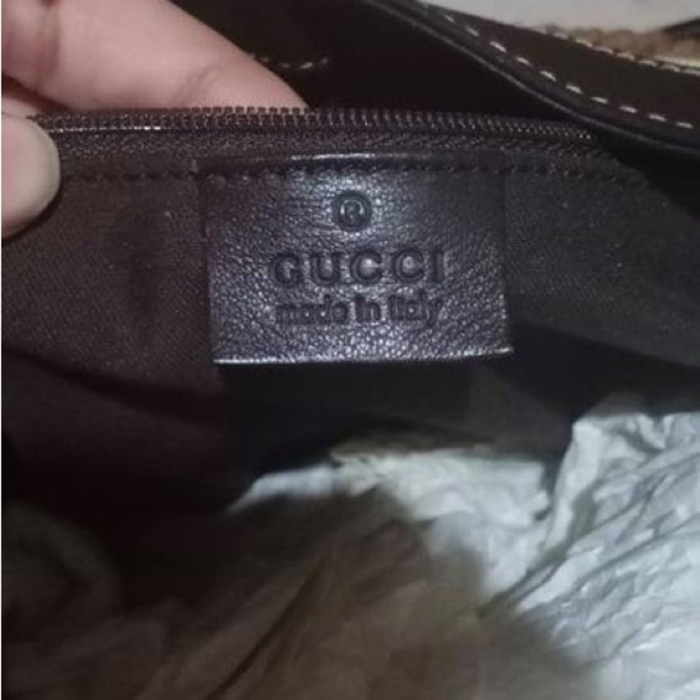 Gucci GG Canvas D Ring Shoulder Bag - Picture 7 of 16